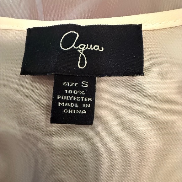 NWOT Aqua Sheer Cream Blouse w/ Sleeves and Ruffled Neckline Size Small MSRP$128 - Picture 4 of 6
